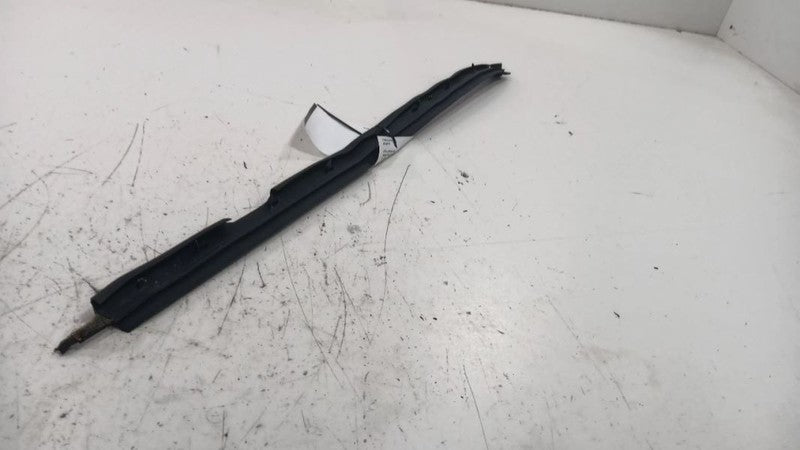 Subaru Forester Left Front Weather Strip Interior  2017 2018