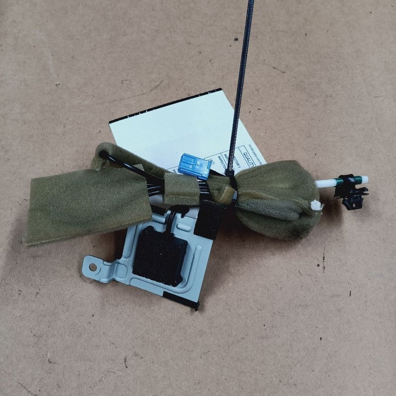 Mazda 6 Navigation Antenna Unit {GBEF66DY0} 2018 2019 2020 2021