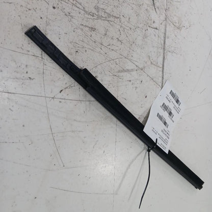 Nissan Kicks Door Glass Window Weather Strip Trim Rear Right Passenger Side Back