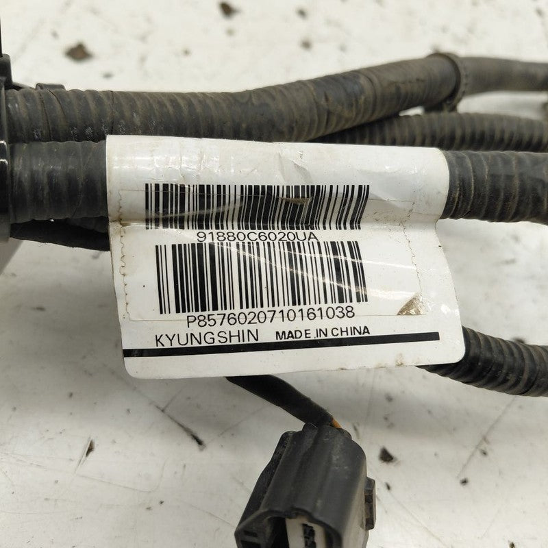 Kia Sorento Rear Bumper Wires {91880C6020} 2018 2017 2016