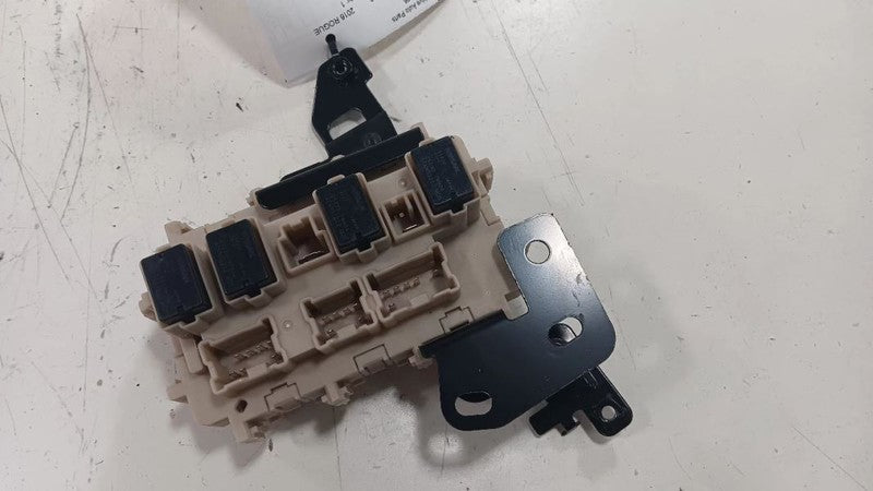 Nissan Rogue Cabin Fuse Box Interior Inner Under Dash  2014 2015 2016 