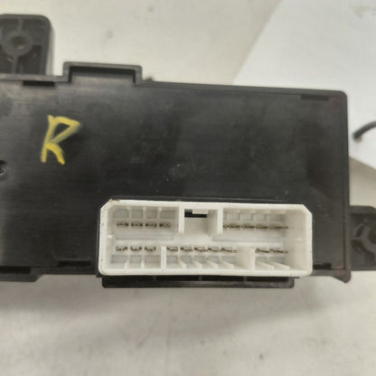 Hyundai Santa Fe Seat Switch Right Passenger Power Seat Control  2019 