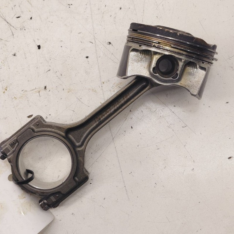 Chevy Volt Single Piston With Connecting Rod   1.5 2016 2017 2018 2019