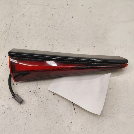 Driver Left Tail Light Brake Lamp VIN Fu 7th And 8th Digit 19-22 Toyot