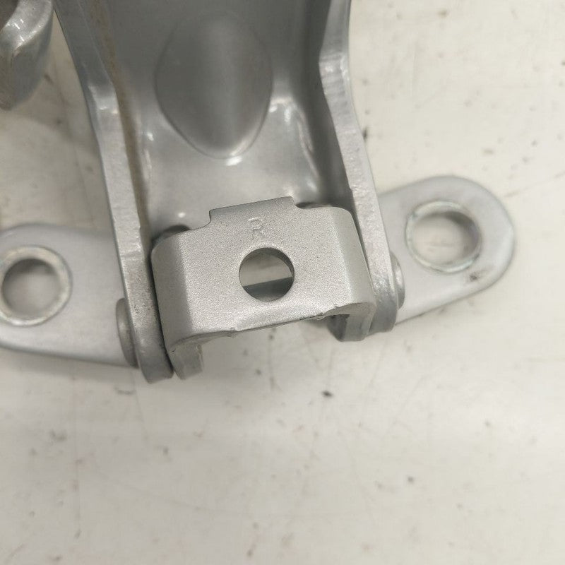 Kia Sportage Door Hinge Set Left Driver Rear  2020 2021 2022