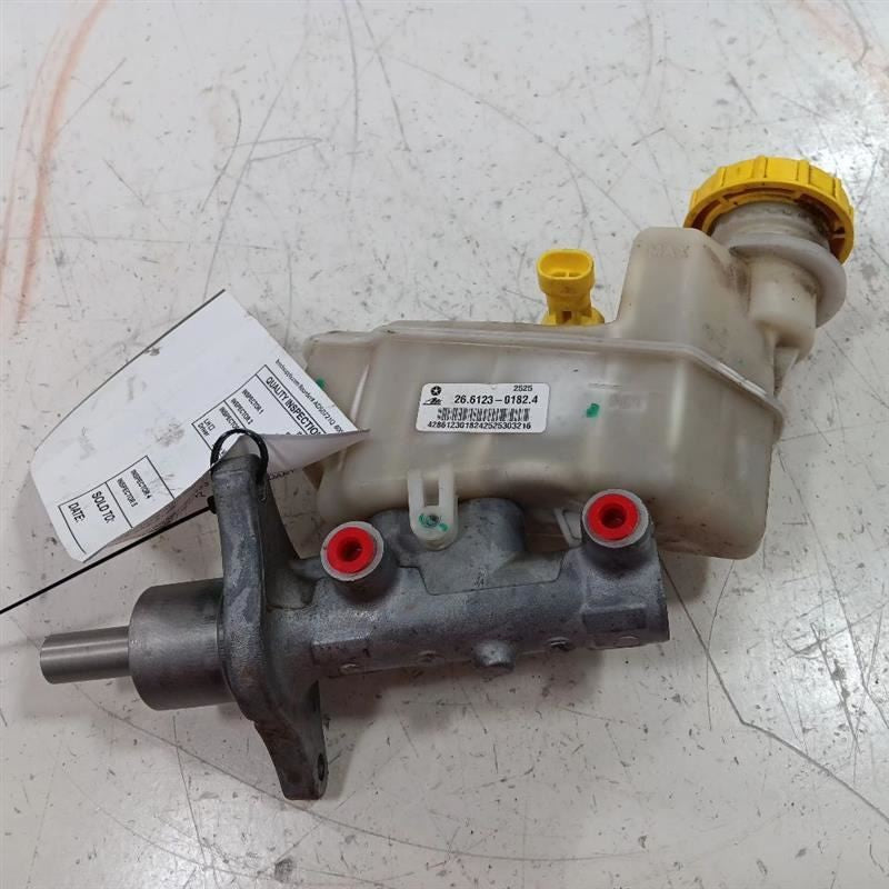 Brake Master Cylinder Fits 13-16 Dodge Dart OEM
