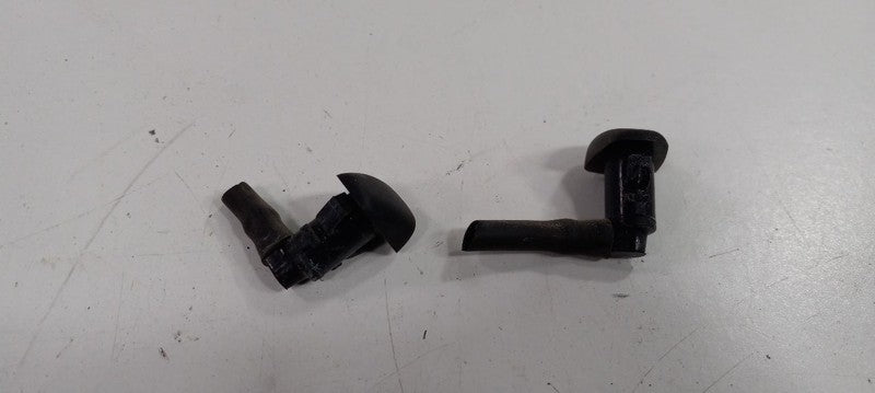 Kia Forte Windshield Wiper Washer Fluid Hood Sprayer Nozzles 2010 2011