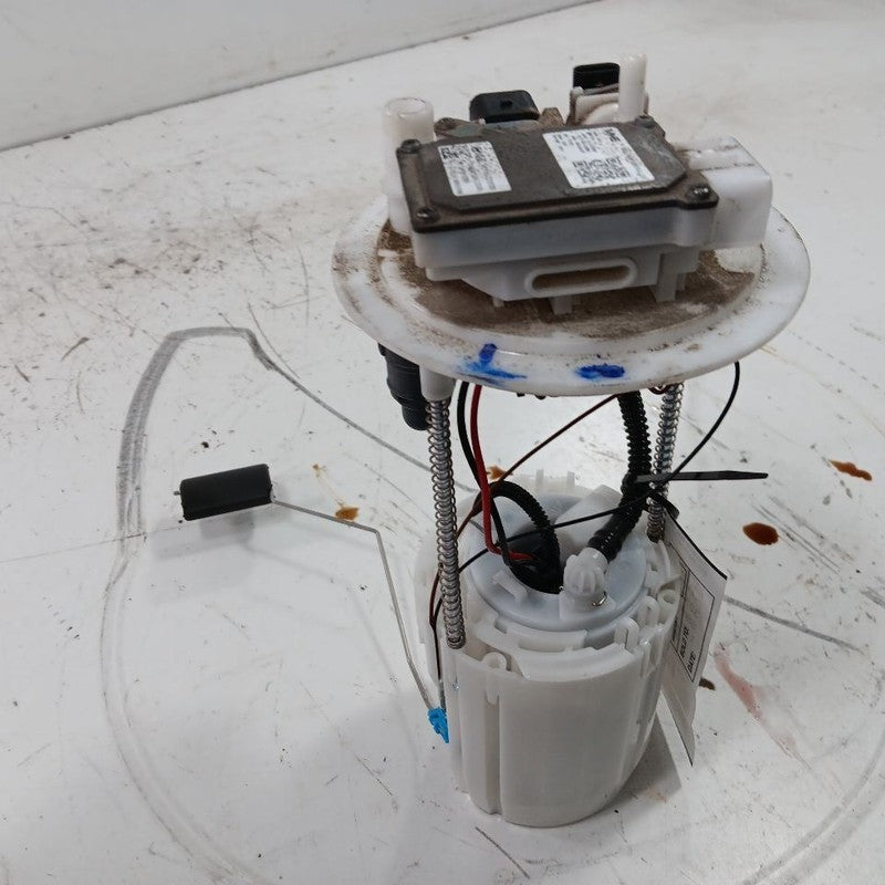 Gas Fuel Pump Assembly Tank Mounted Fits 17-22 Kia Sportage OEM