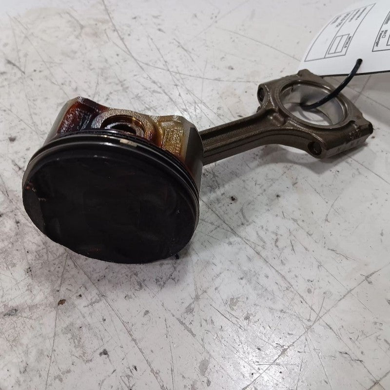 Nissan Kicks Single Piston With Connecting Rod   2021 2022 2023 2024 O