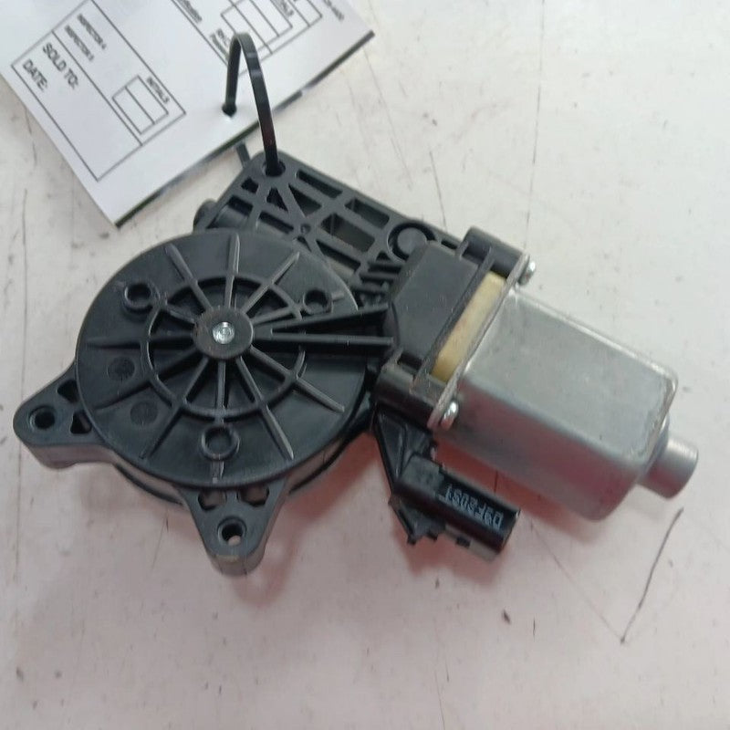 Passenger Right Power Window Motor Front Fits 13-19 Buick Encore OEM