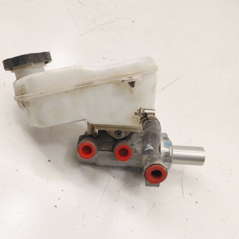 Brake Master Cylinder Fits 19 Chevy Volt OEM