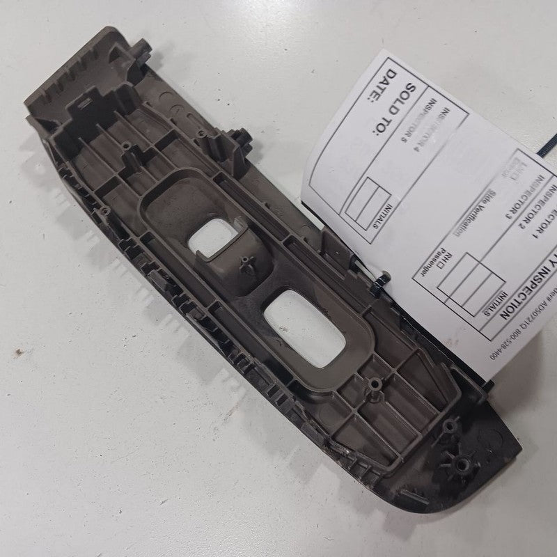 Kia Sorento Window Switch Bezel Trim Right Front 2018 2017 2016