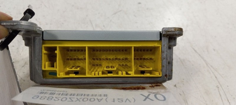 98820ZX09A Front With Side Center Console Sedan 10 Nissan Altima