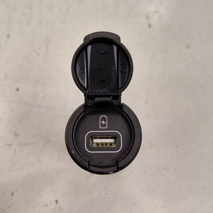 Hyundai Santa Fe USB Charging Port {96125S1500} 2019 2020