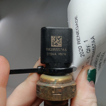 Jeep Renegade 2.4 Oil Pressure Sensor {68295557AA}  2021 2020 2019