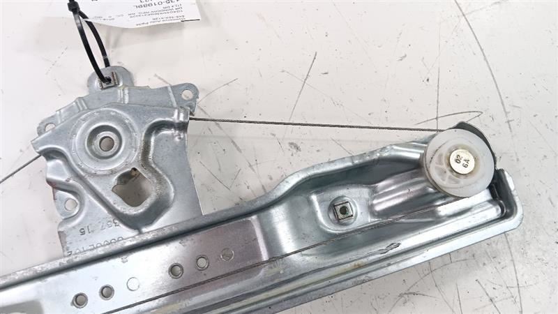 Left Rear Window Regulator Track Fits 13-16 LACROSSE