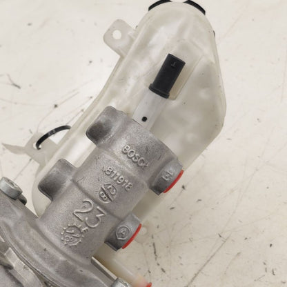 Brake Master Cylinder Fits 18 Chevy Volt