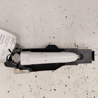 Driver Left Front Door Handle Exterior Hatchback Fits 14-19 Nissan Ver