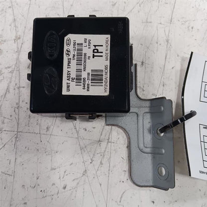 TPMS Control Module Suspension Right Hand Dash TPMS Fits 12-13 VELOSTE