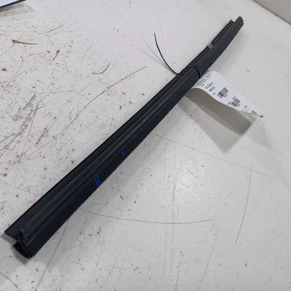 Buick Encore Right Rear Weather Strip Interior  2018 2019 2020