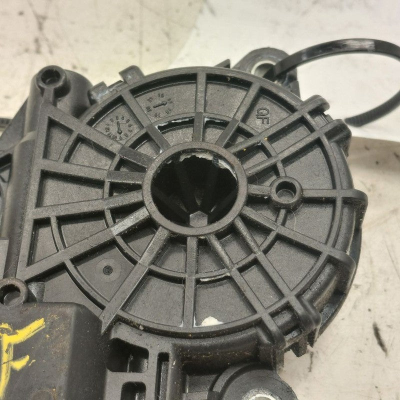 Honda CR-V Passenger Right Front Power Window Motor 2019 2018 2017