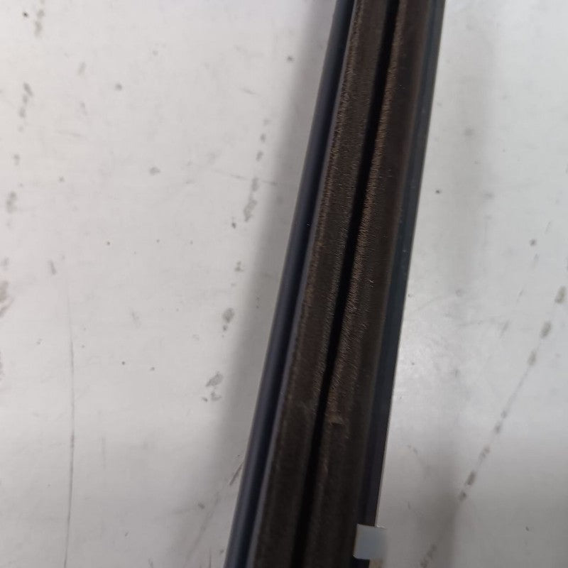 Kia Optima Door Glass Window Weather Strip Trim Rear Right Passenger S