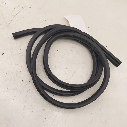 Mitsubishi Outlander   On Body Door Jamb Seal Rear Right Passenger Bac