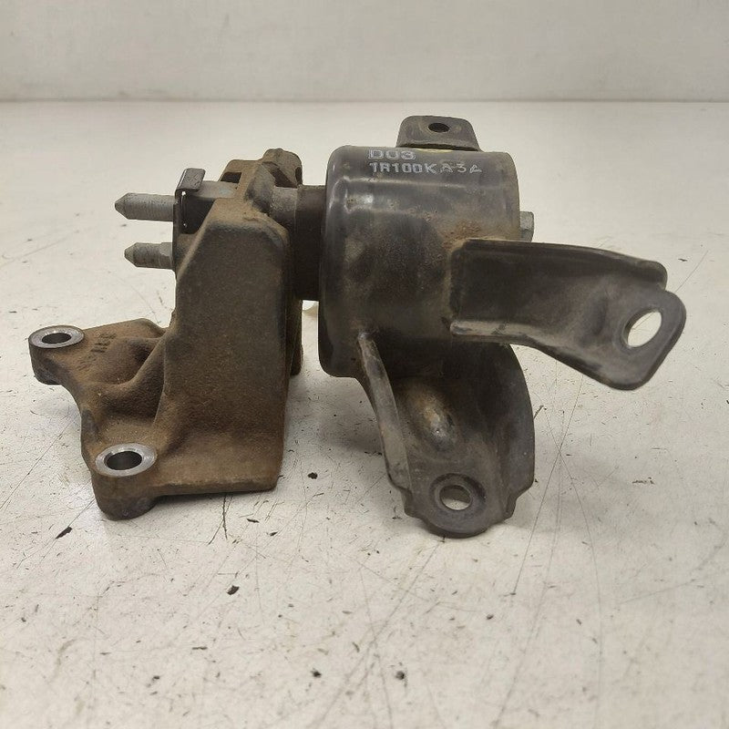 Hyundai Veloster Engine Motor Mount Left Driver  1.6 2017 2016 2015 20