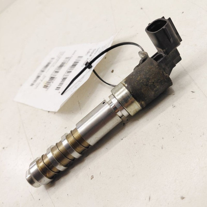Cadillac XTS Variable Timing Gear Oil Control Valve Solenoid Cylinder 