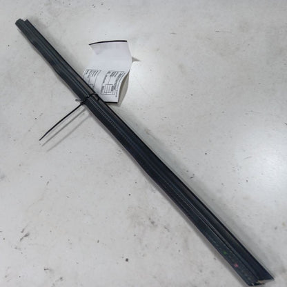 Chevy Malibu Right Front Weather Strip Interior 2019 2020 2021 2022