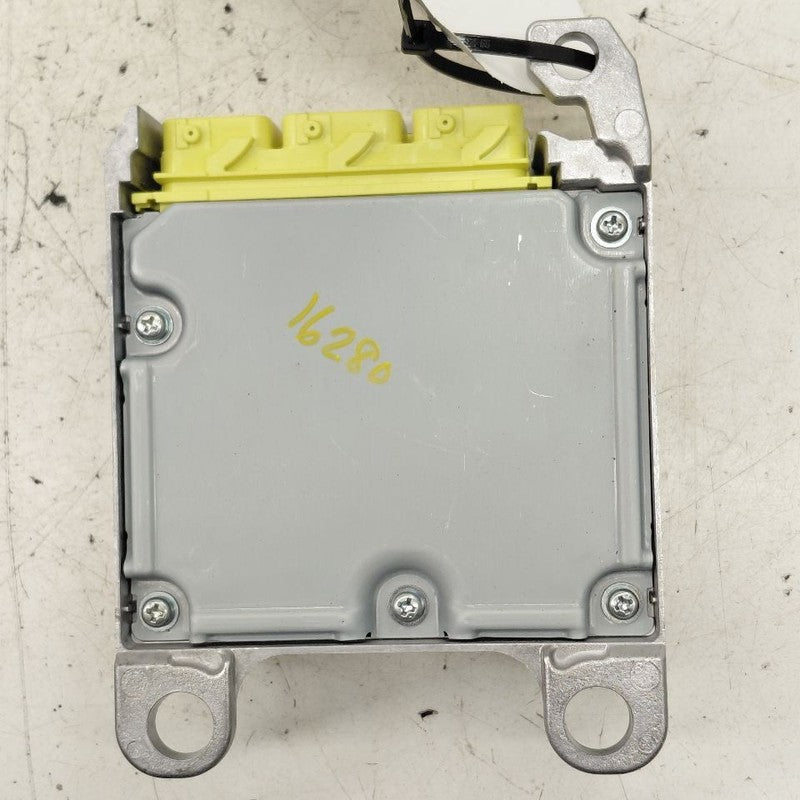 Restraint Control Module Fits 21-22 Toyota Prius