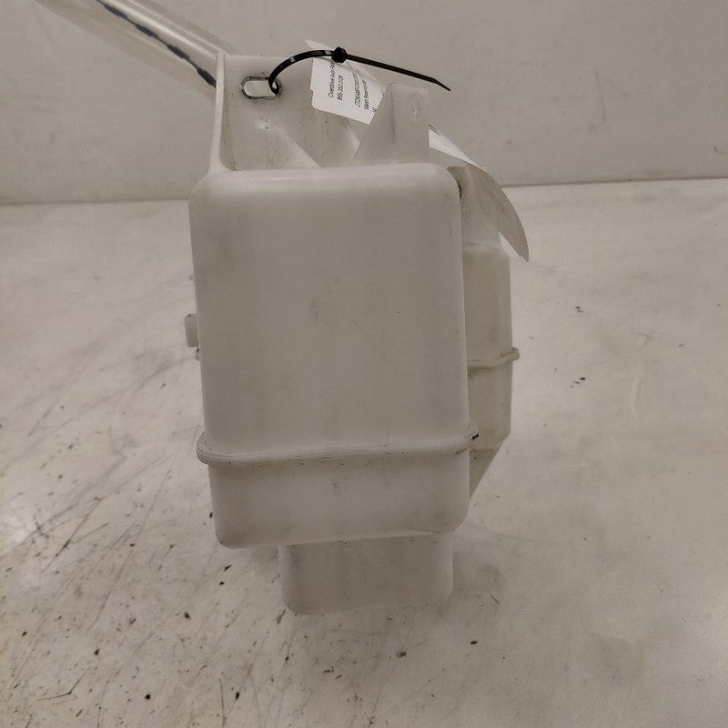 Windshield Washer Fluid Reservoir VIN Fu 7th & 8th Digit US 16-22 Toyo