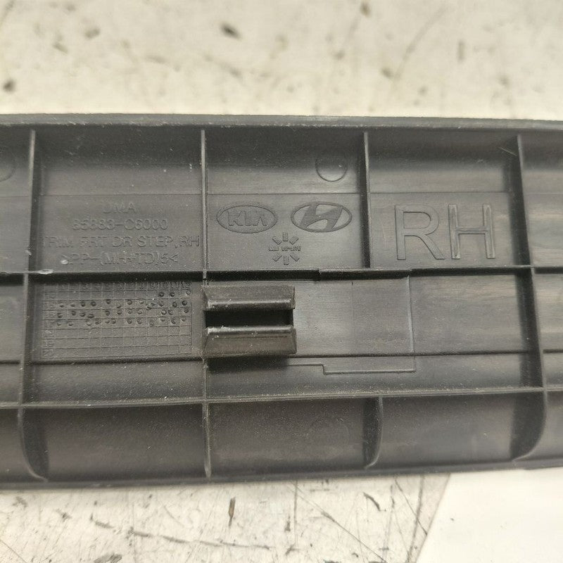 Kia Sorento Sill Trim Plate Door Jam Threshold Right Passenger Front  