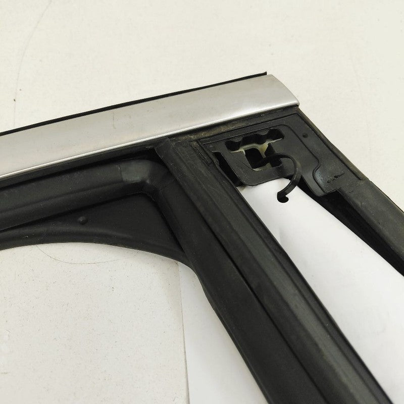 Ford Escape Door Glass Window Seal Rubber Right Passenger Rear Back  2