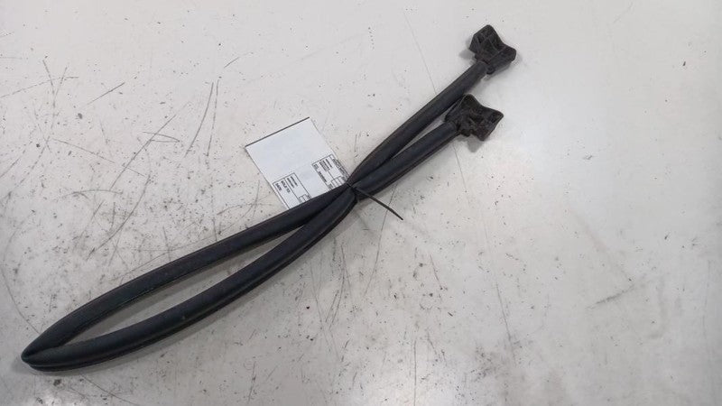 Buick Encore Cowl Vent Panel Hood Rubber Seal  2013 2014 2015 2016