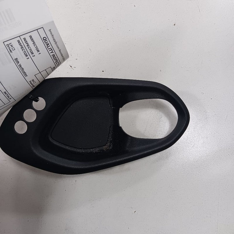 Jeep Cherokee Interior Door Handle Bezel Surround Trim Left Driver Sid