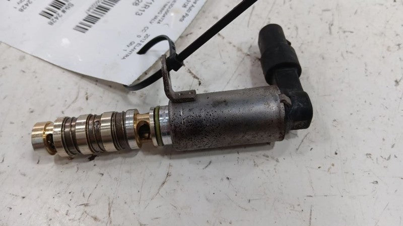 Hyundai Elantra Variable Timing Gear Oil Control Valve Solenoid Cylind
