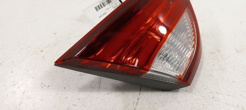 Driver Left Tail Light Brake Lamp Sedan Lid Mounted Fits 15-17 200  OE
