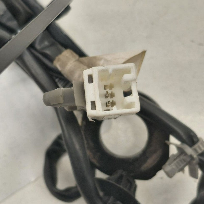 Driver Left Front Seat Belt Buckle Latch Fits 16-19 Nissan Versa
