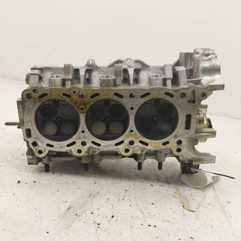 Driver Front Engine Cylinder Head 3.3L Fits 14-18 Kia Sorento