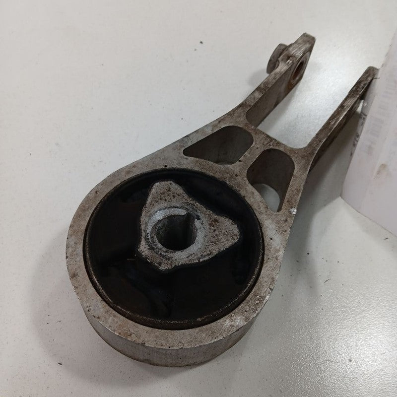 Jeep Renegade 2.4 Engine Motor Mount Rear Back  2017 2018 2019 2020