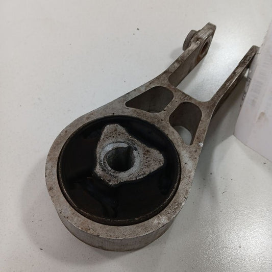 Jeep Renegade 2.4 Engine Motor Mount Rear Back  2017 2018 2019 2020