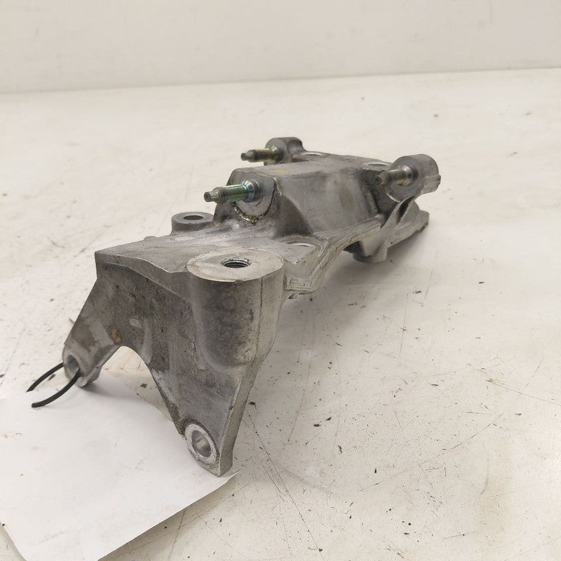 Nissan Murano Passenger Right Engine Bracket  2020 2021 2022 2023
