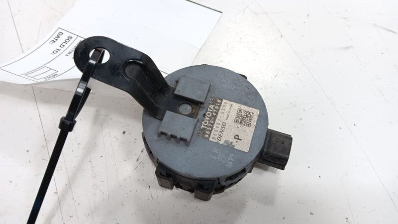 Toyota Prius 8657047010 EV Alert Sensor 2015 2014 2013 2012 OEM