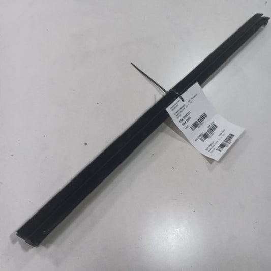 Chevy Trailblazer Right Front Weather Strip Interior  2021 2022 2023 O