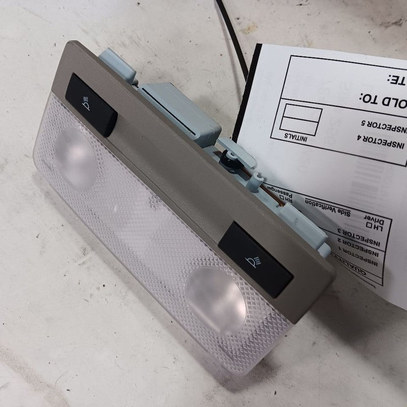 Chevy Malibu Dome Light Roof Lamp 2019 2020 2021 2022 OEM