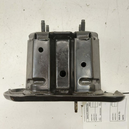 Nissan Maxima Bumper Mount Bracket Right Passenger Side Front 2018 201