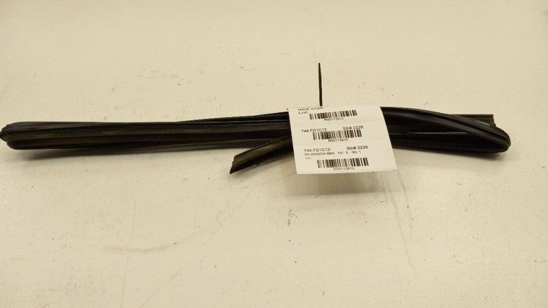 Ford Fiesta Door Glass Window Seal Rubber Right Passenger Rear Back 20