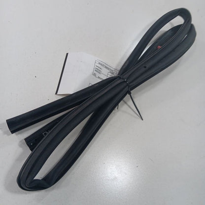 Ford Mustang On Door Seal Rubber Left Driver Front  2015 2016 2017 OEM