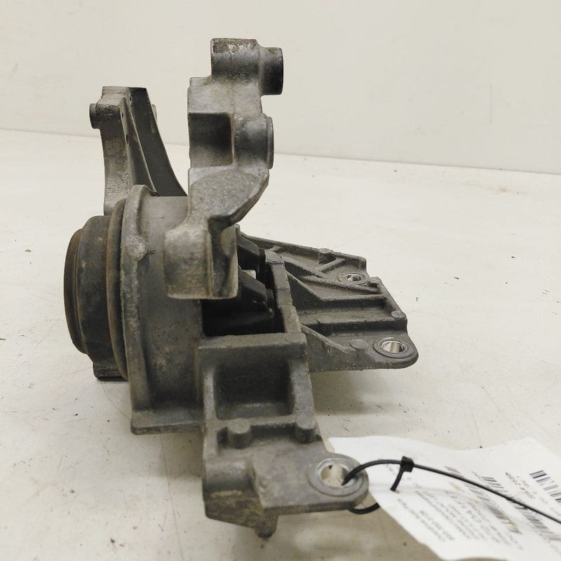 Nissan Rogue Engine Motor Mount Left Driver  2017 2018 2019